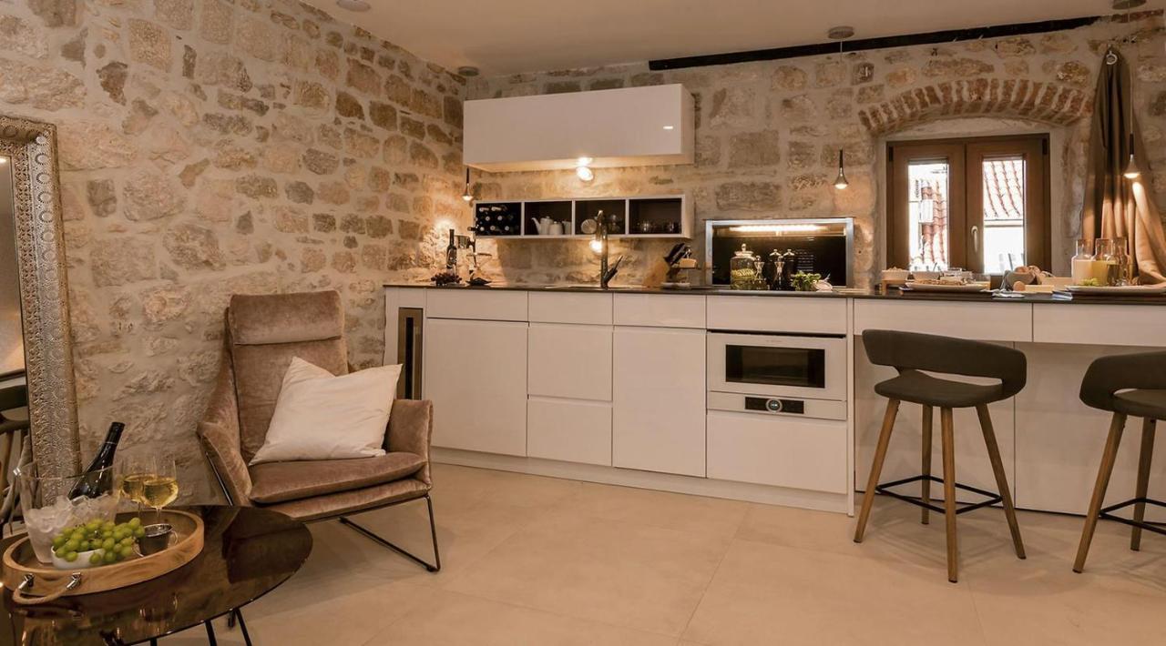 Eminence Apartment