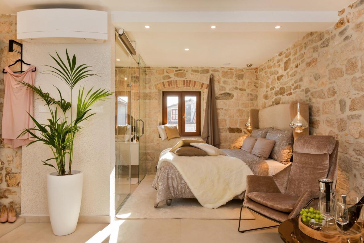 Luxury Studio Eminence In The Old Center Of On Pjaca Square Apartmán Split