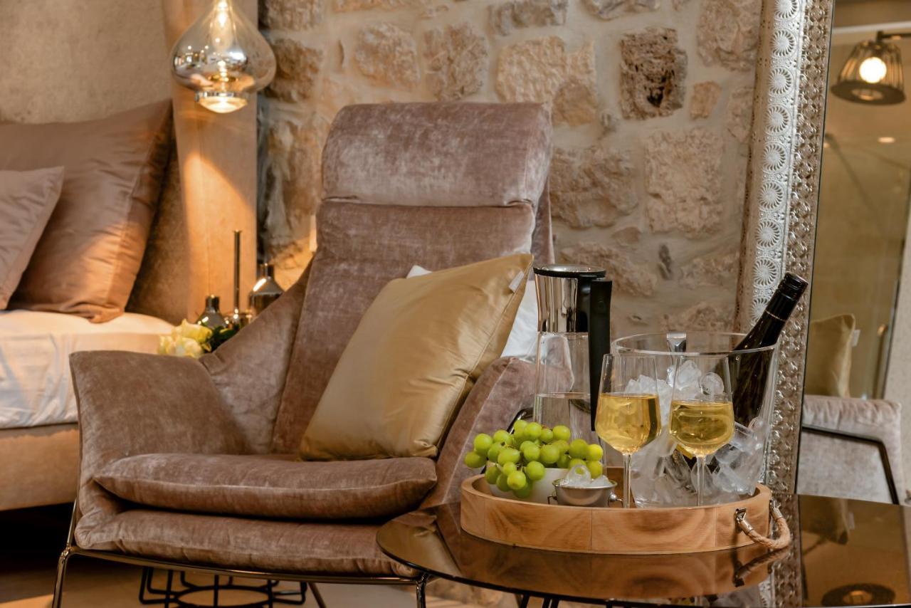 Apartmán Luxury Studio Eminence In The Old Center Of On Pjaca Square