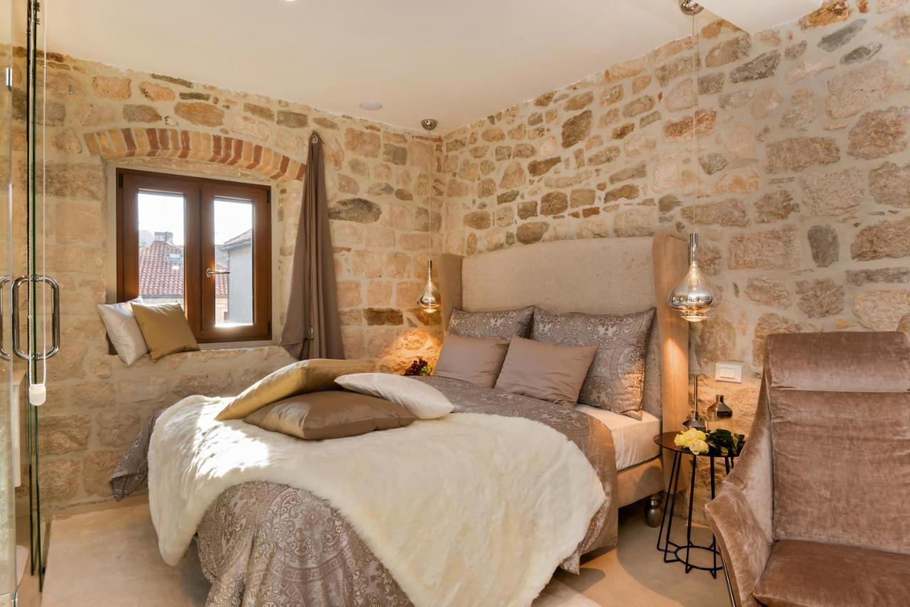 Luxury Studio Eminence In The Old Center Of On Pjaca Square Apartmán Split