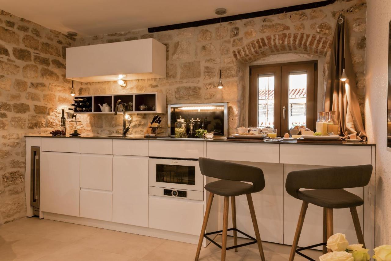 Apartmán Luxury Studio Eminence In The Old Center Of On Pjaca Square